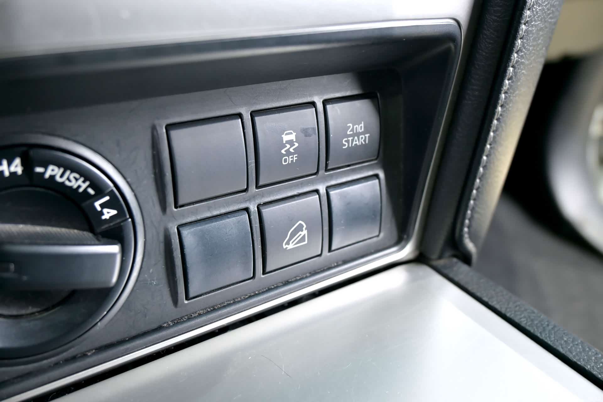 Toyota Prado, 2019 24