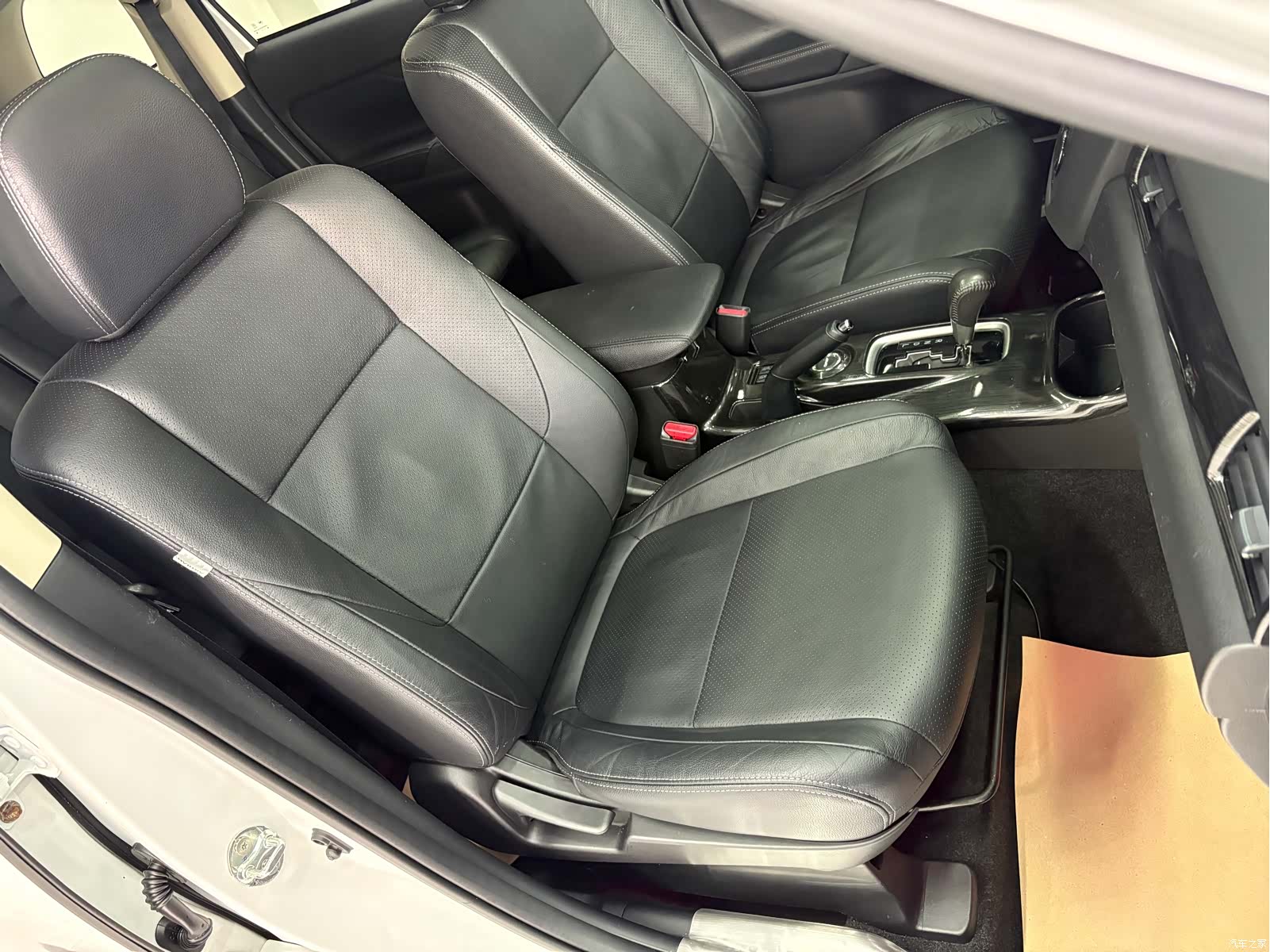 Mitsubishi Outlander, 2017 19