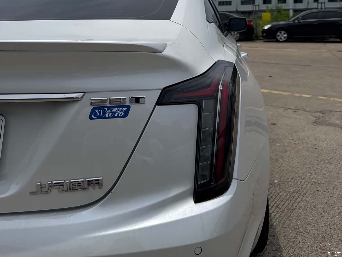 Cadillac CT5, 2025 10