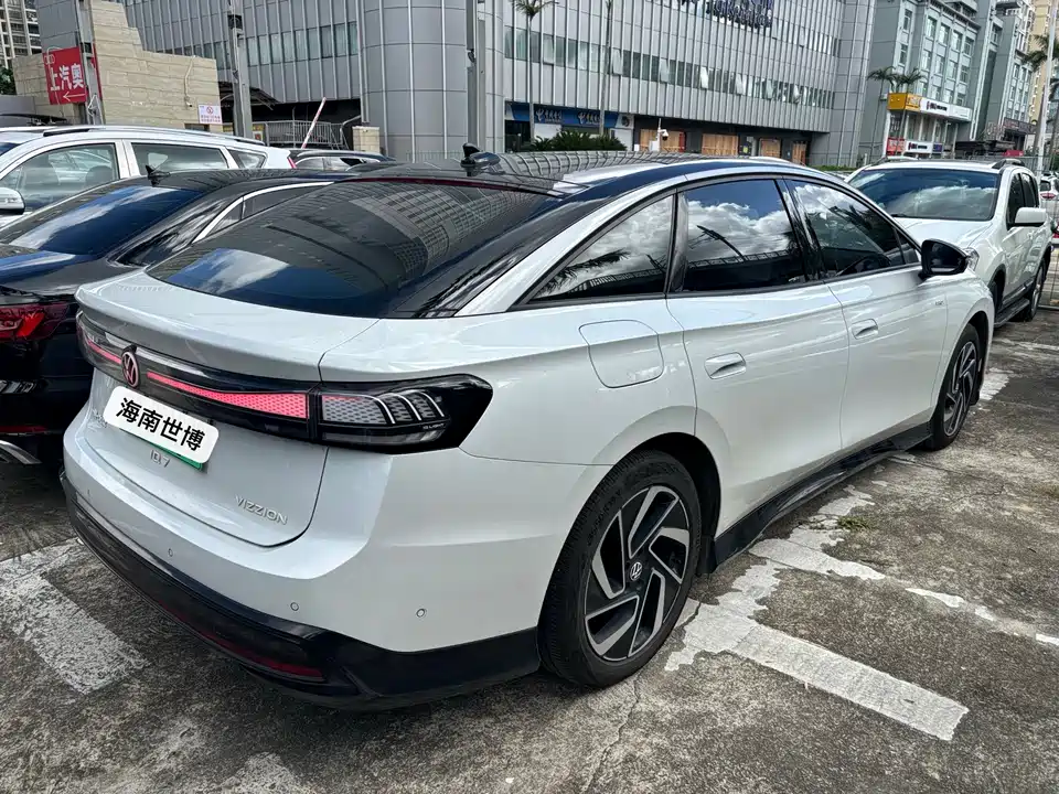 Volkswagen ID.7 VIZZION