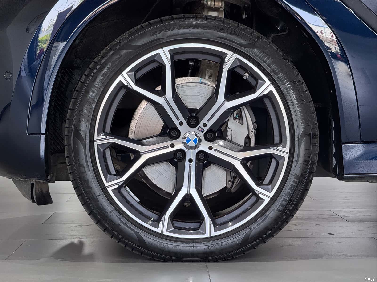 BMW X6, 2025 12