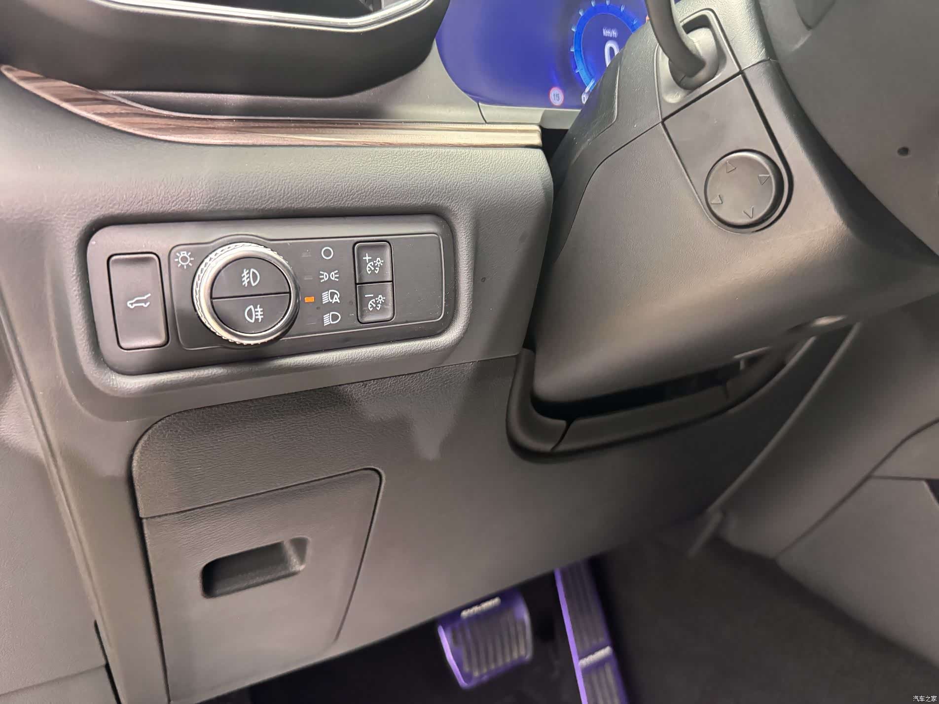 Ford Explorer, 2021 16