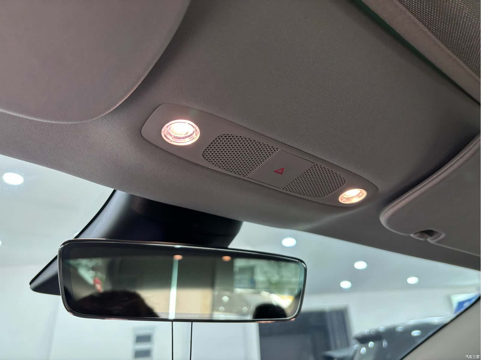 Tesla Model 3, 2020 17
