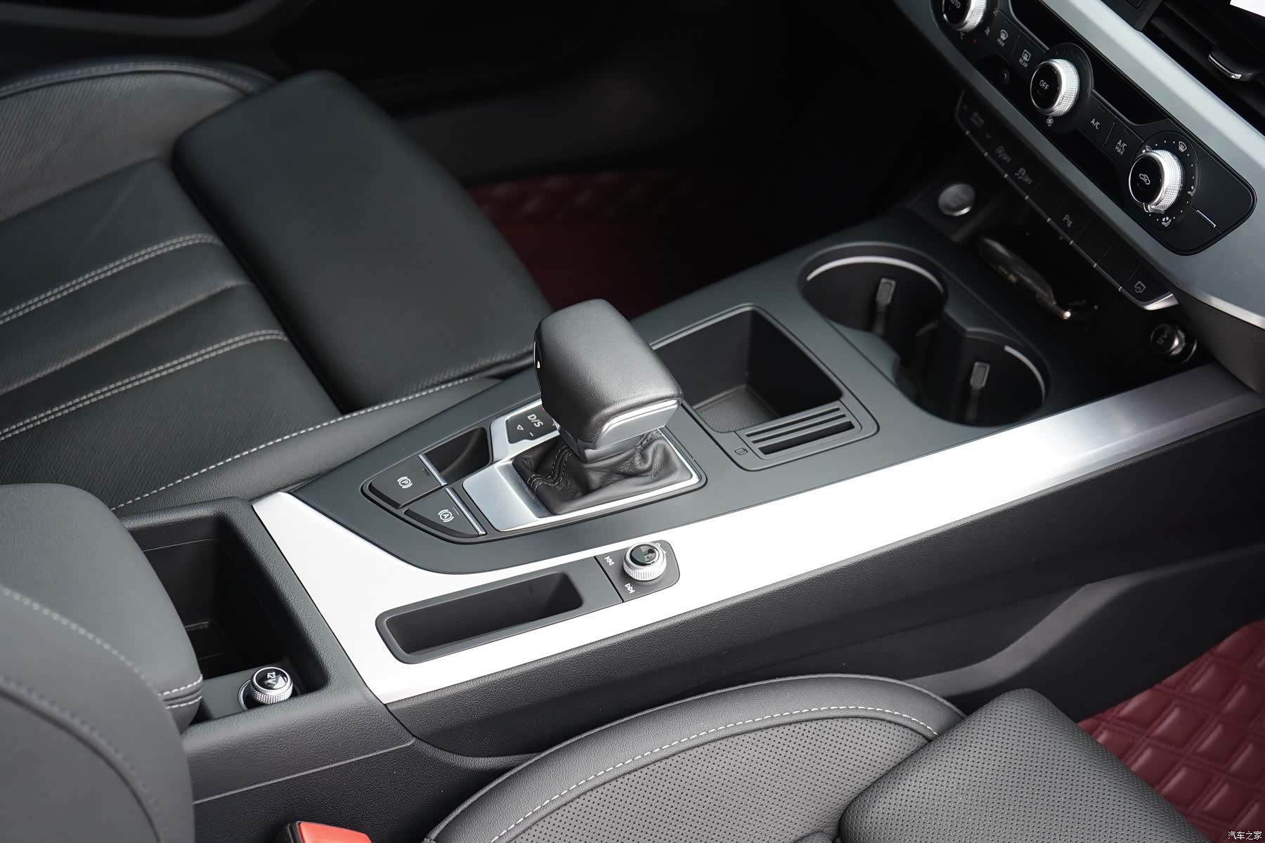 Audi A4L, 2024 12
