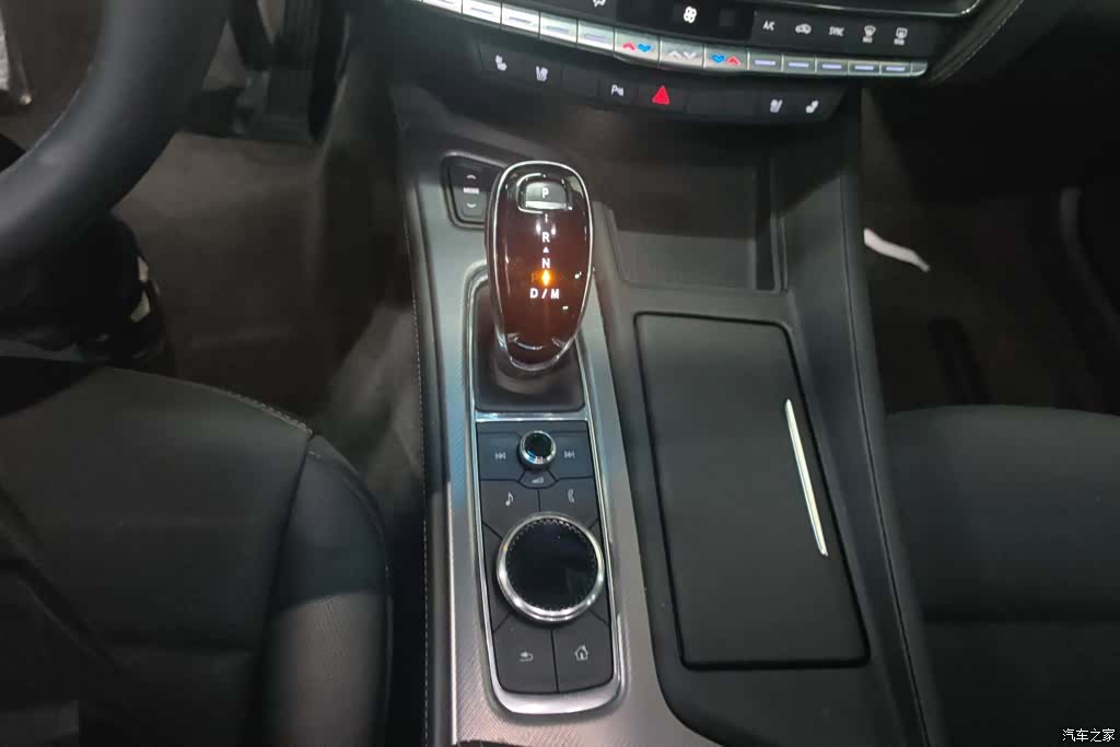 Cadillac CT5, 2022 16