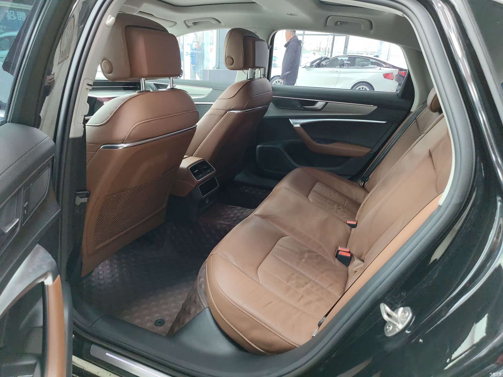 Audi A6L, 2022 8