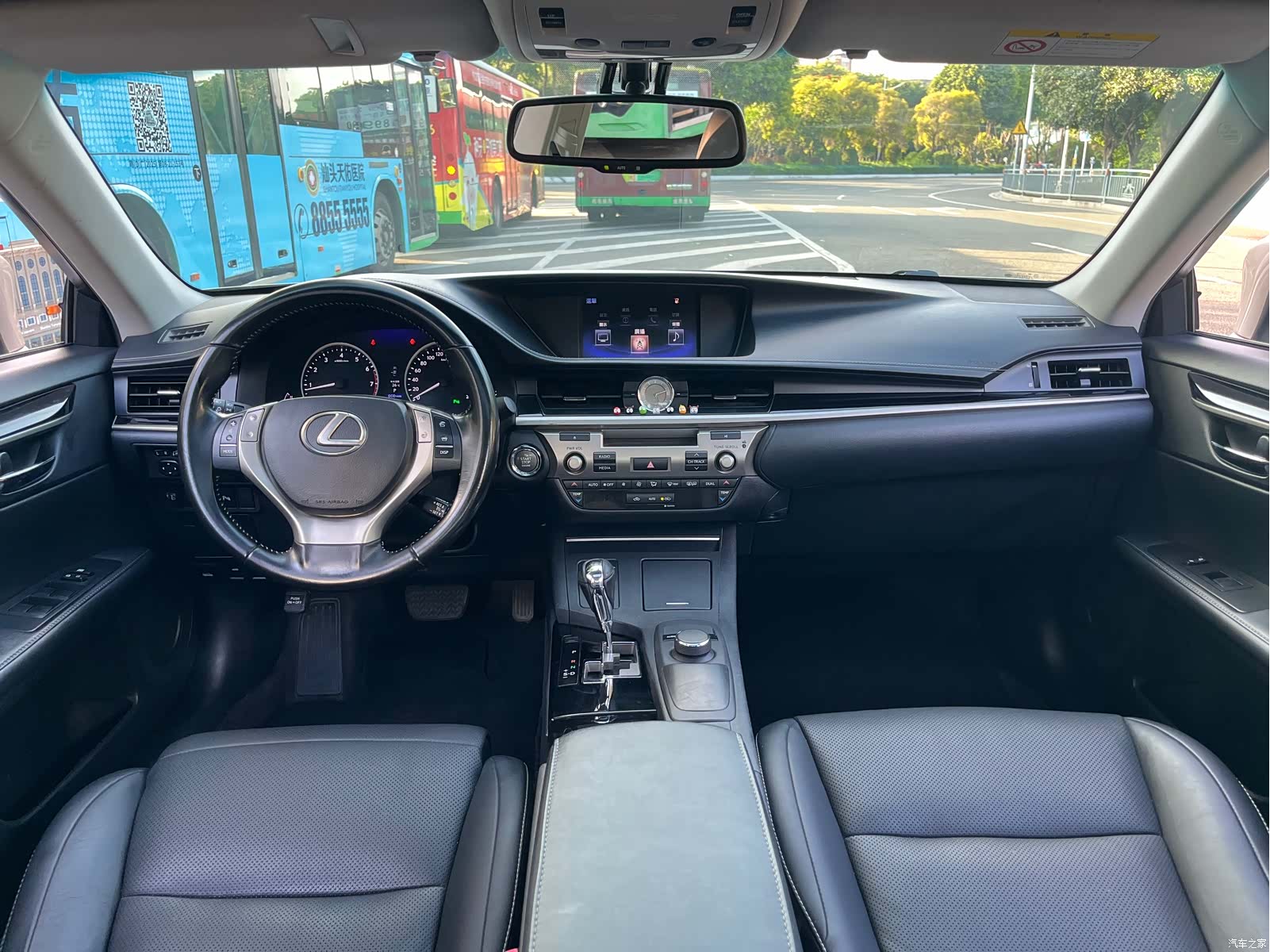 Lexus ES, 2015 все фото