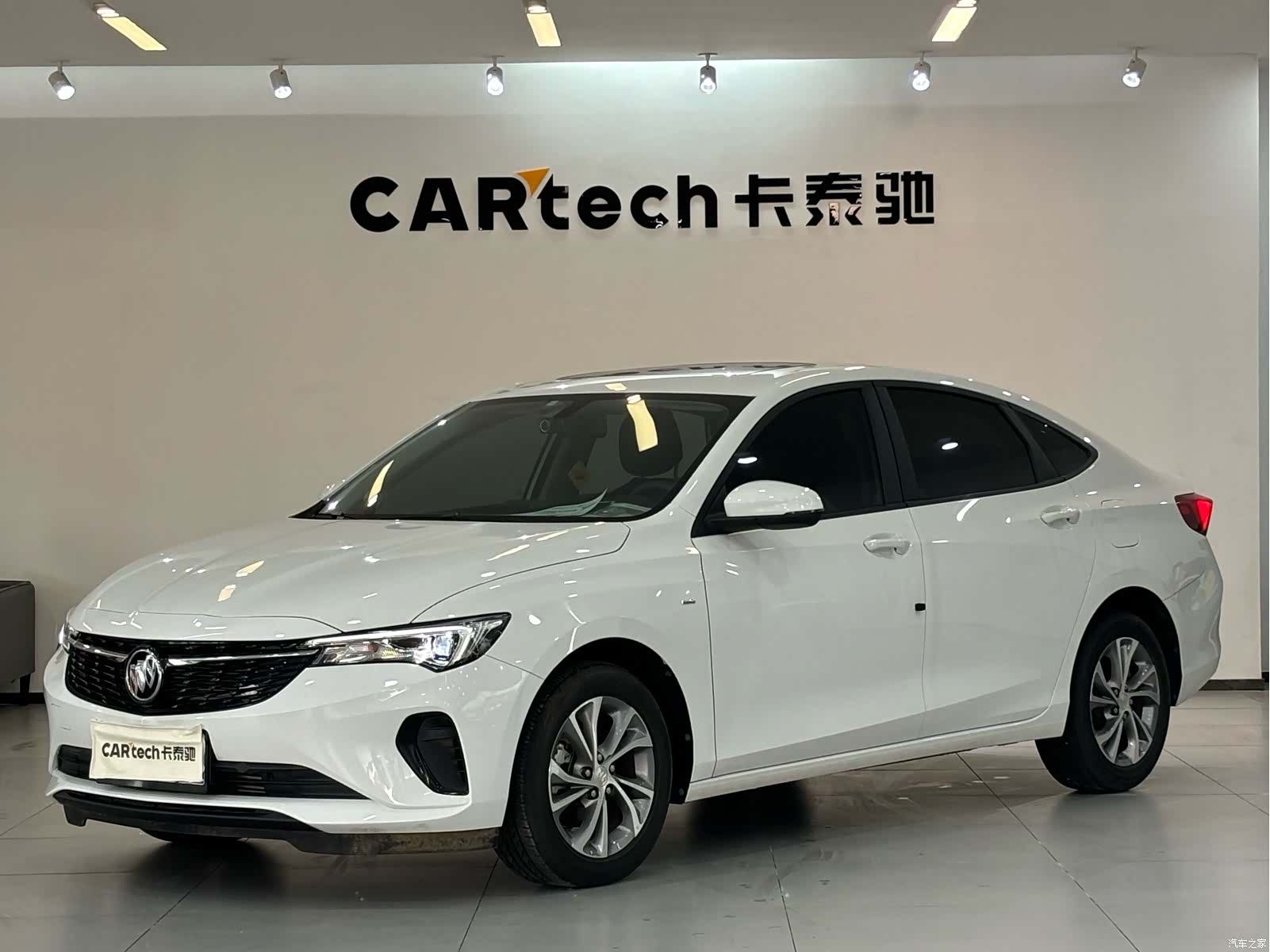 Buick Verano, 2022 1