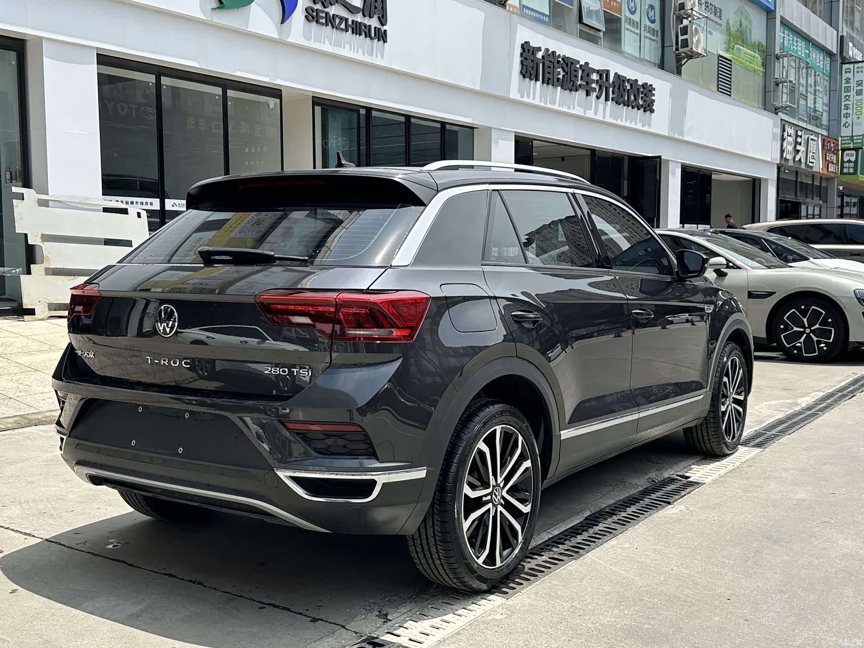 Volkswagen T-ROC, 2022 все фото