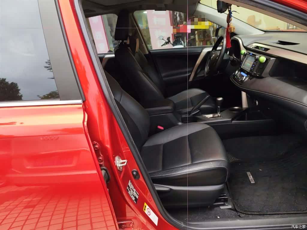 Toyota RAV4, 2014 17