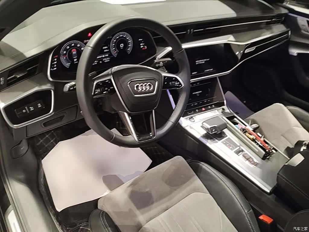 Audi A6L, 2025 11