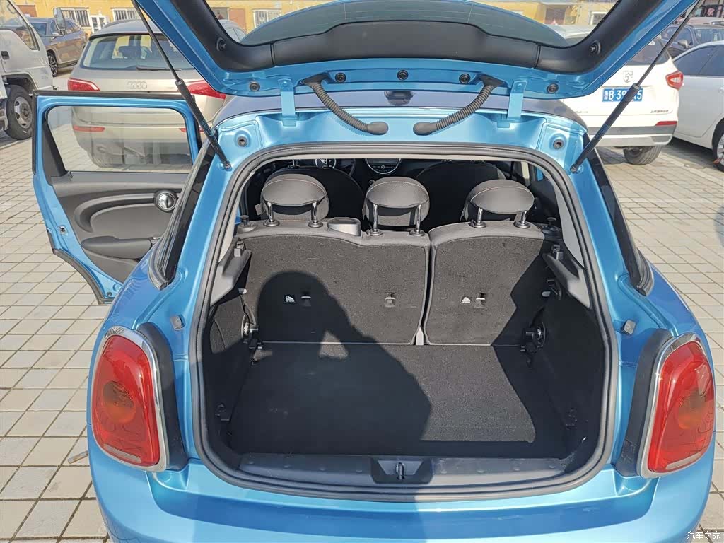 Mini ONE, 2016 19