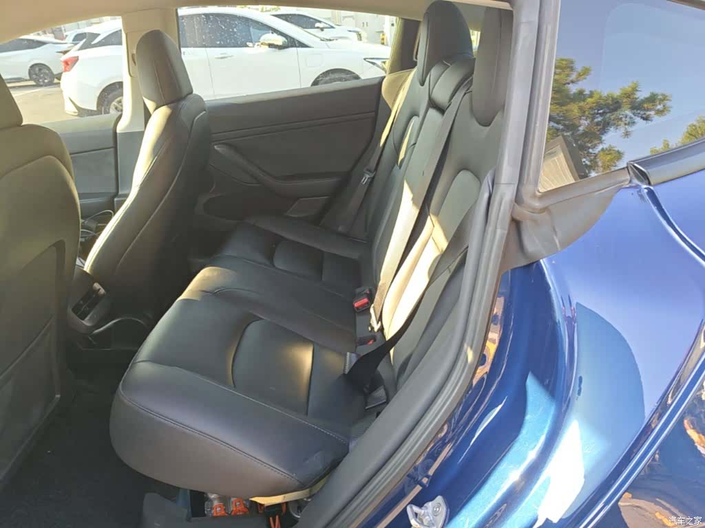 Tesla Model 3, 2021 17