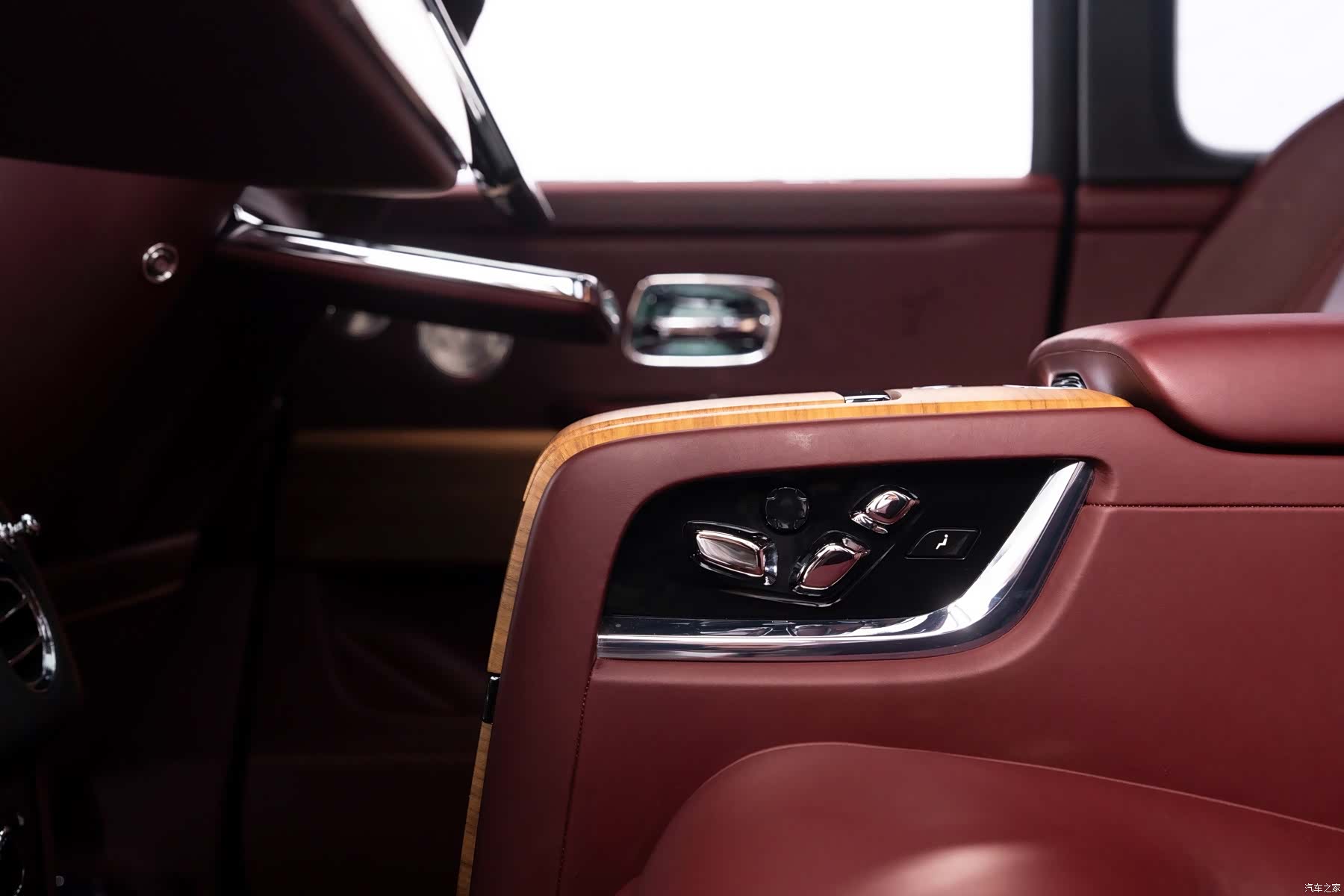 Rolls-Royce Cullinan, 2020 19