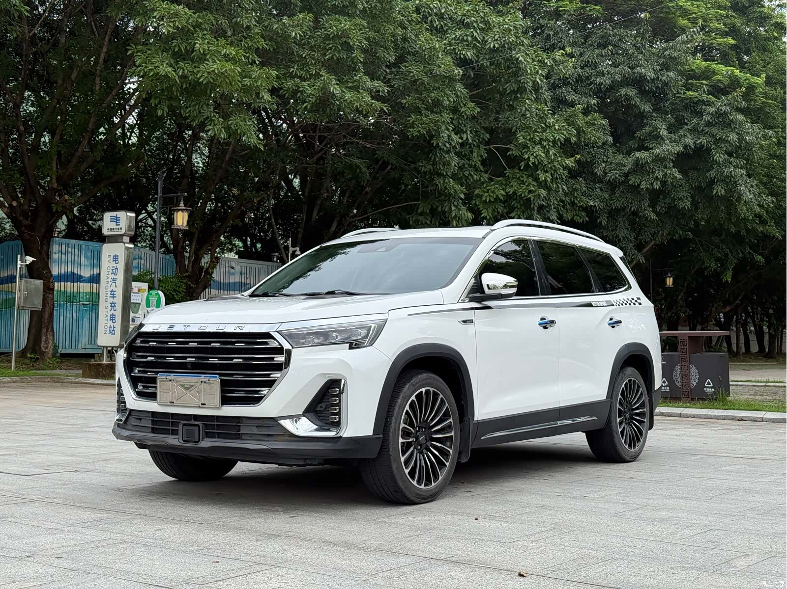Jetour X90, 2021 1