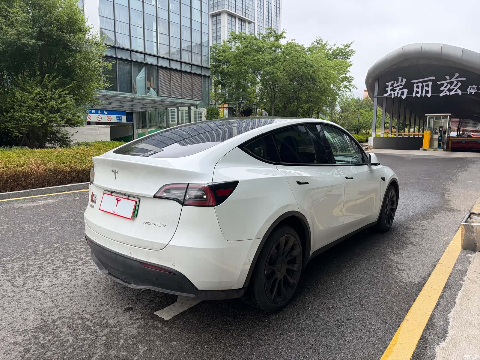 Tesla Model Y, 2021 6