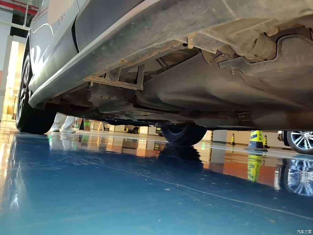 Toyota RAV4, 2019 18