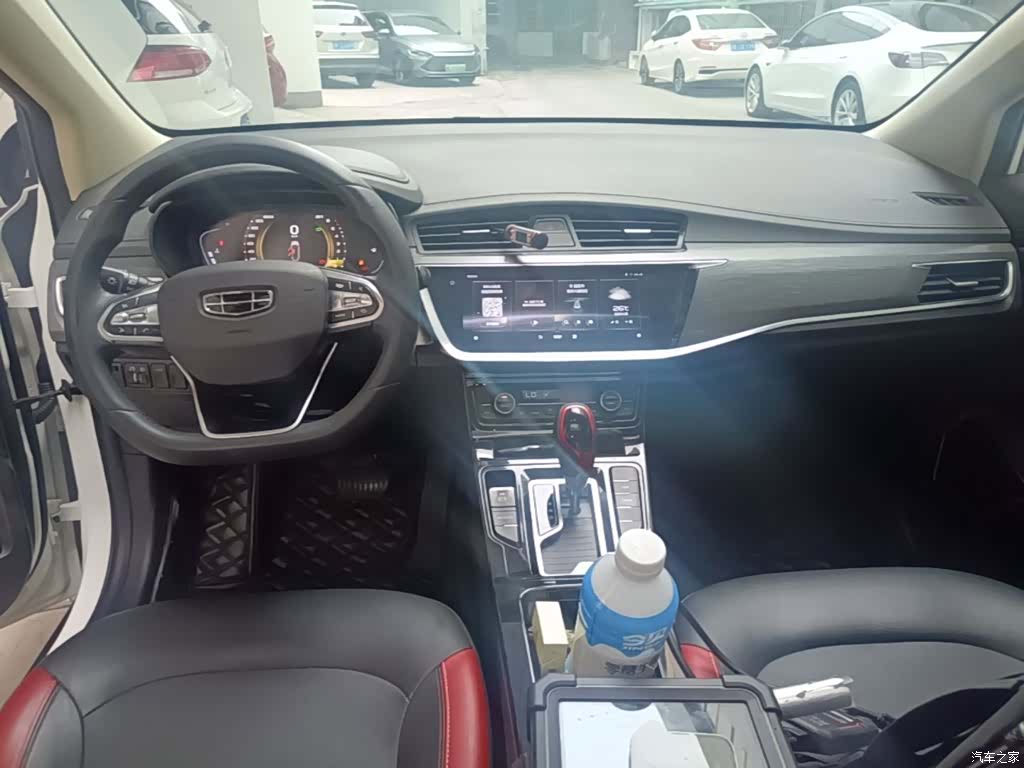Geely Emgrand, 2021 10