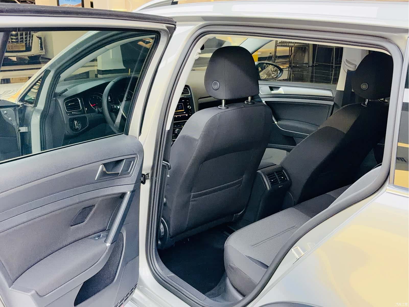 Volkswagen Golf, 2019 7