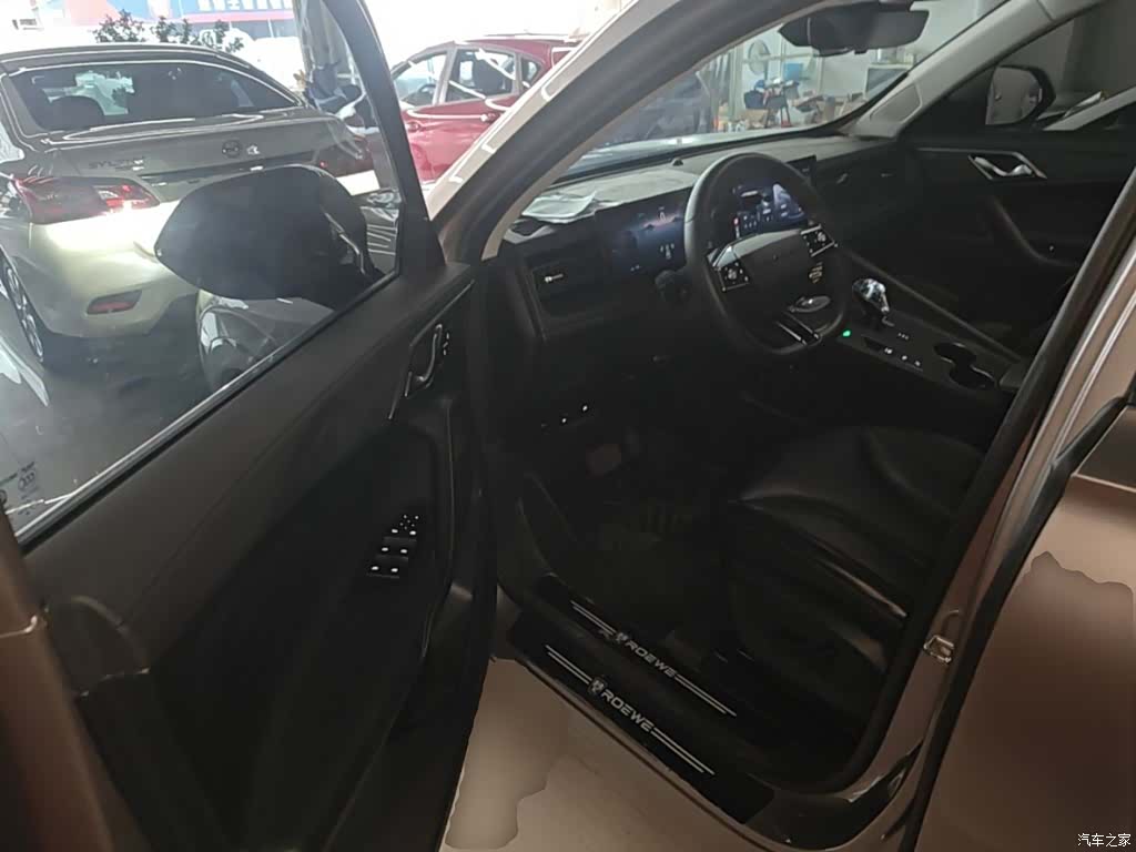 Roewe RX5, 2023 16
