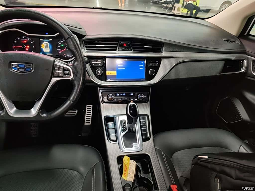 Geely Emgrand, 2017 14