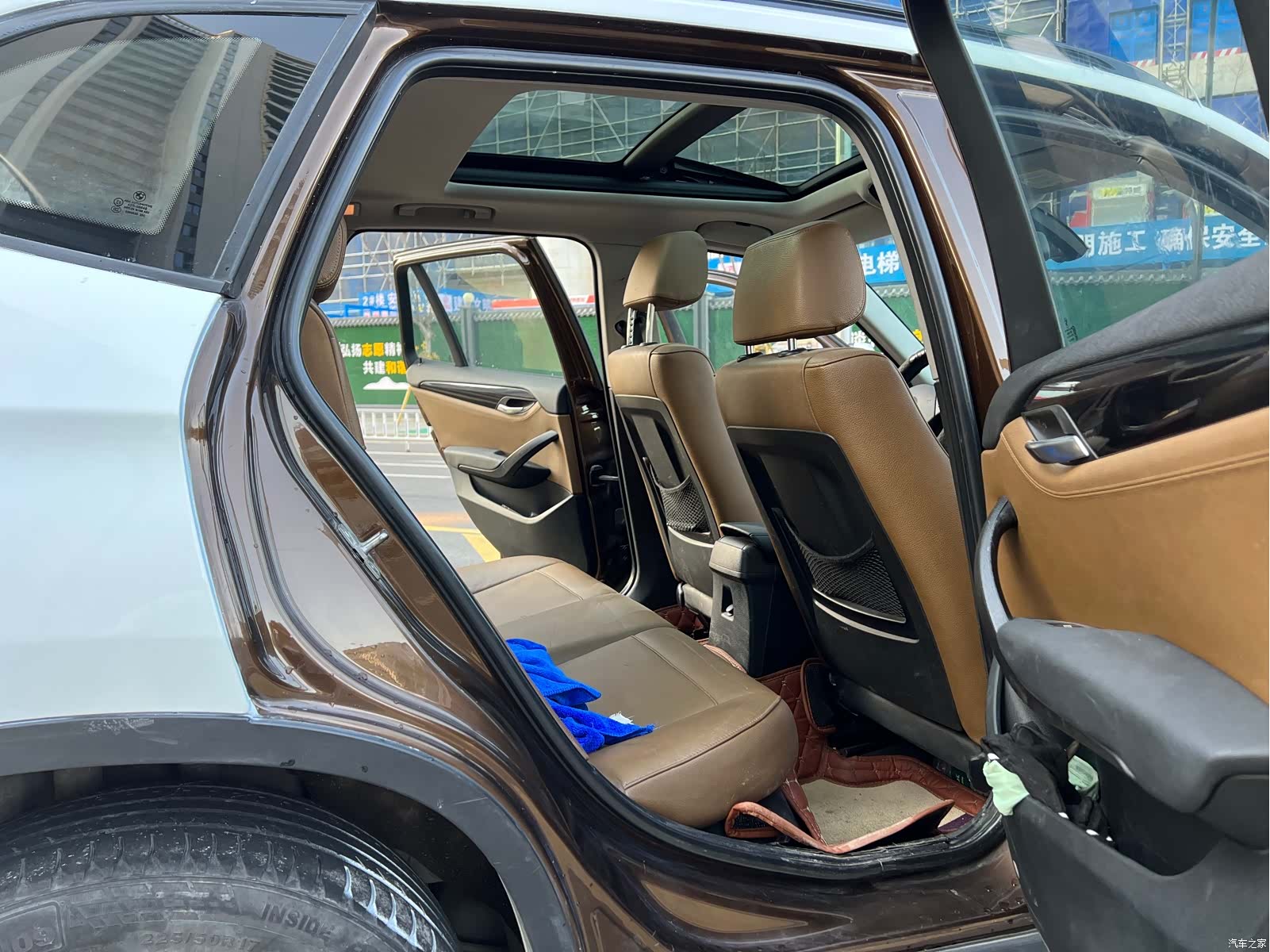 BMW X1, 2011 13