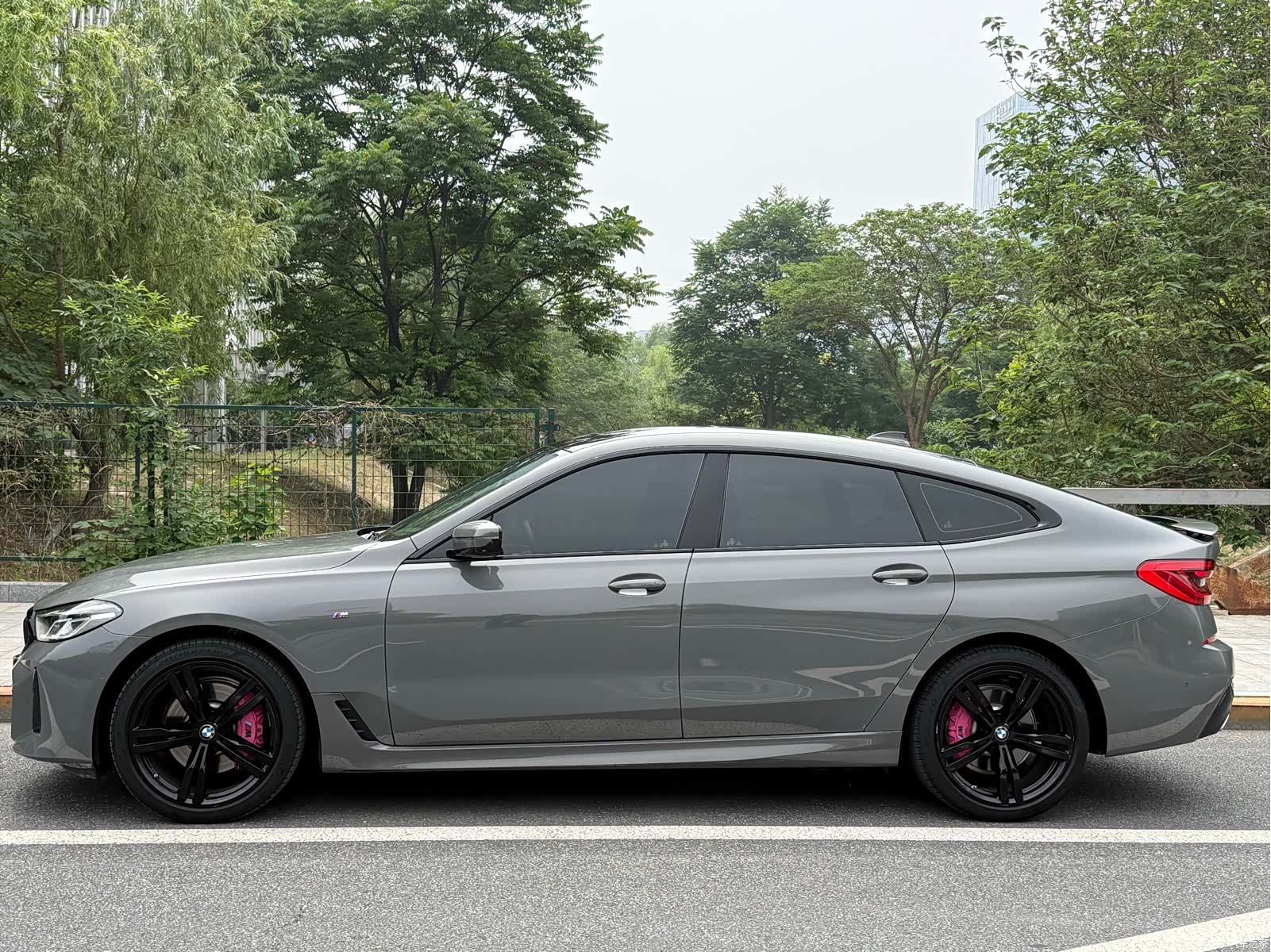 BMW 6 Series GT, 2023 все фото