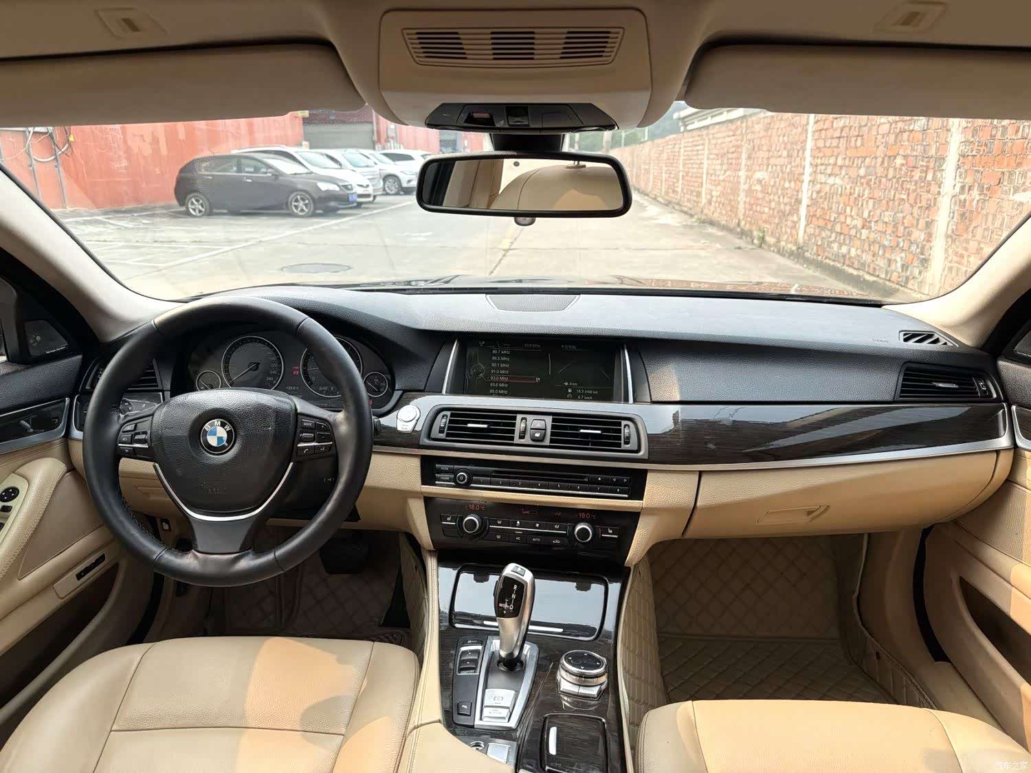 BMW 5 Series, 2015 10
