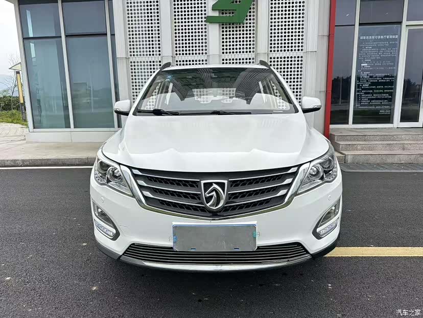 Wuling 560, 2017 3