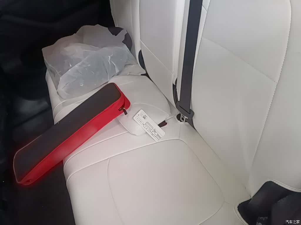 Tesla Model Y, 2021 17