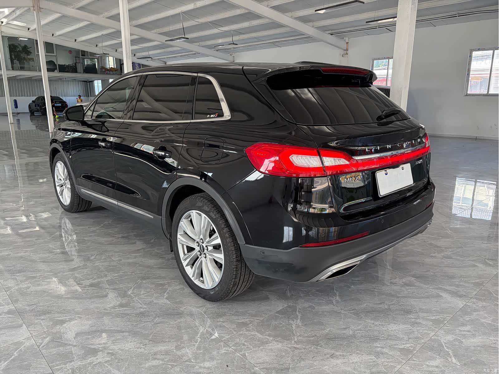 Lincoln MKX, 2017 4