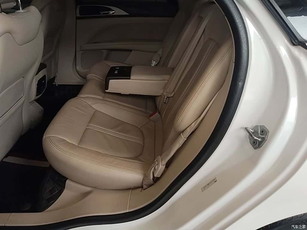 Lincoln MKZ, 2018 17