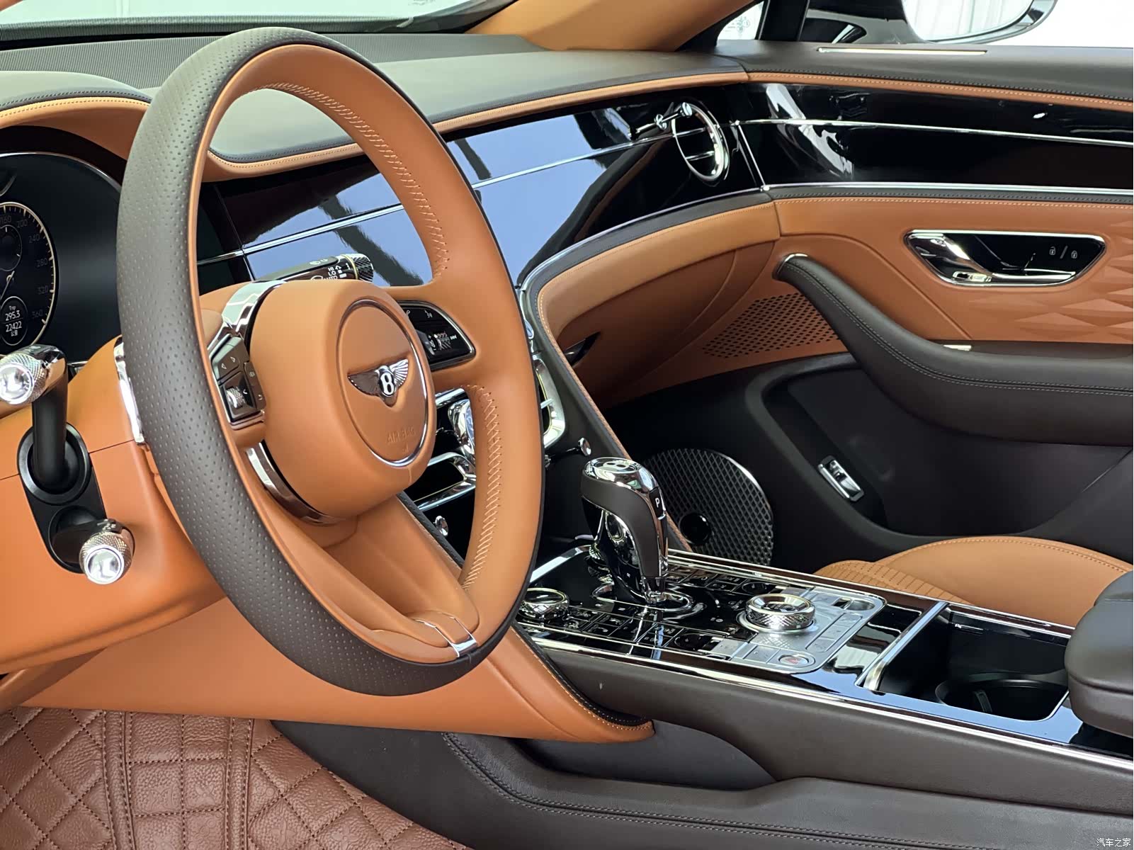 Bentley Flying Spur, 2022 19