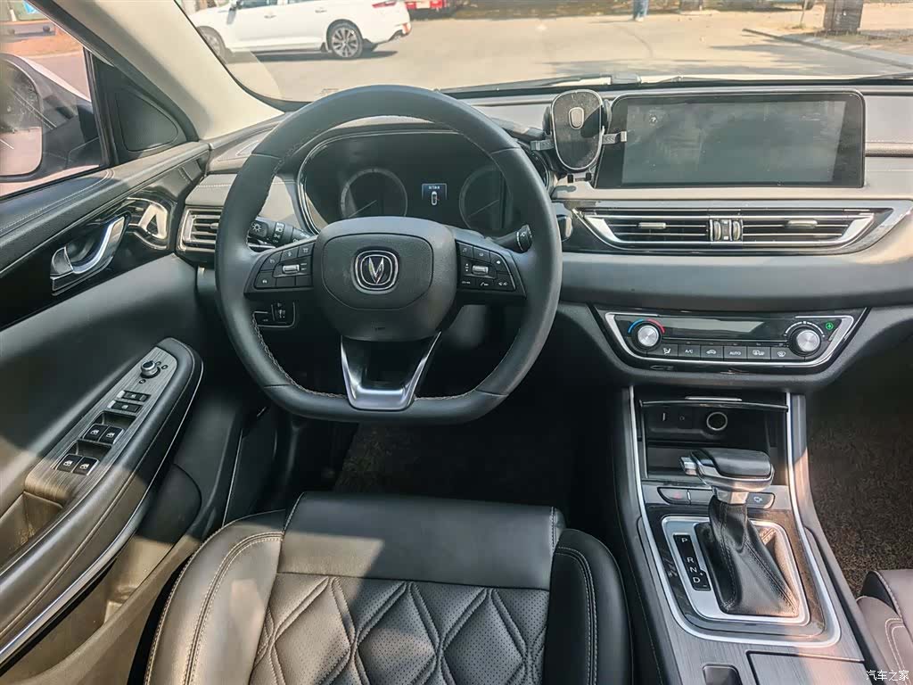 Changan CC, 2022 9