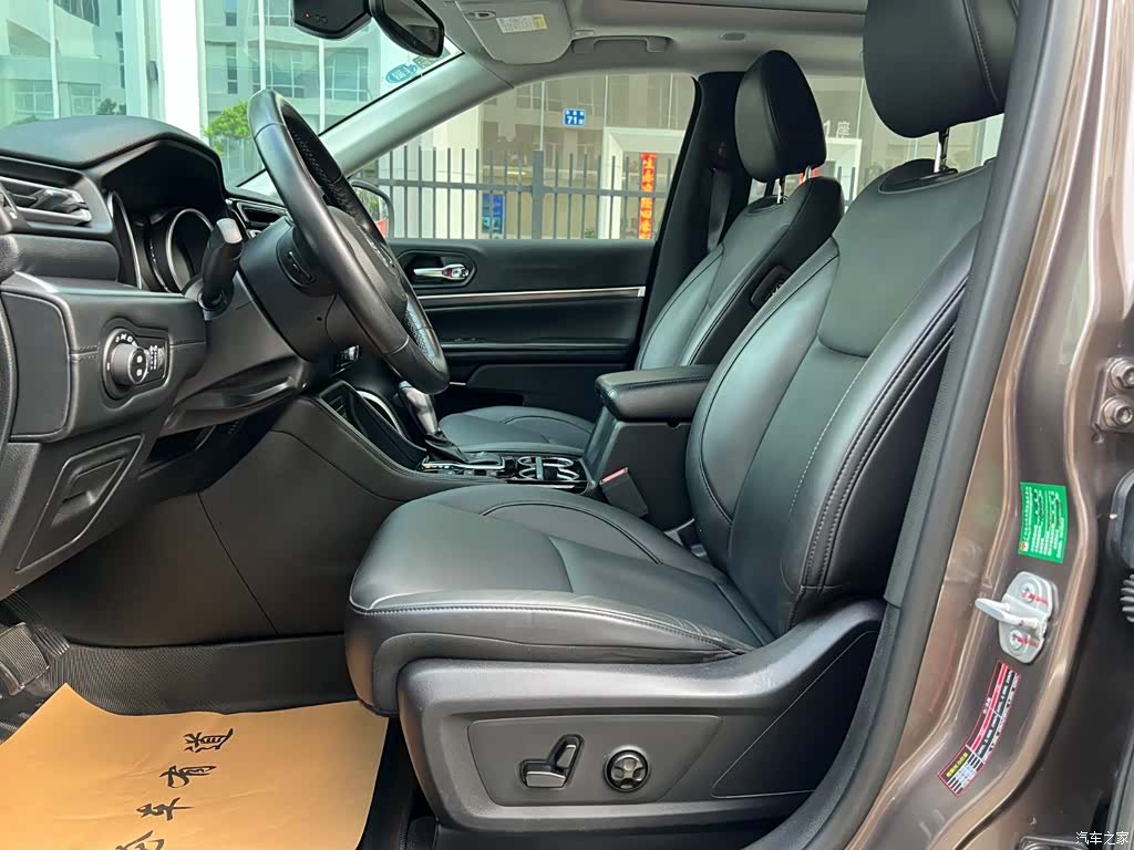 Jeep V, 2019 3