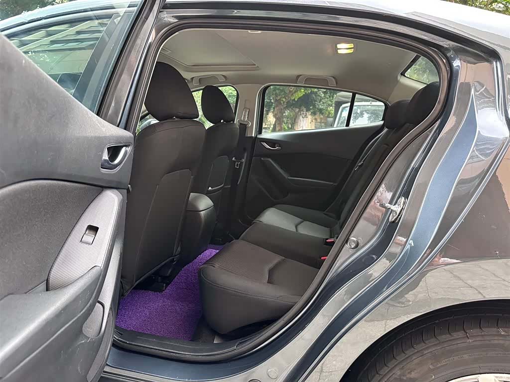 Mazda Mazda3, 2014 6