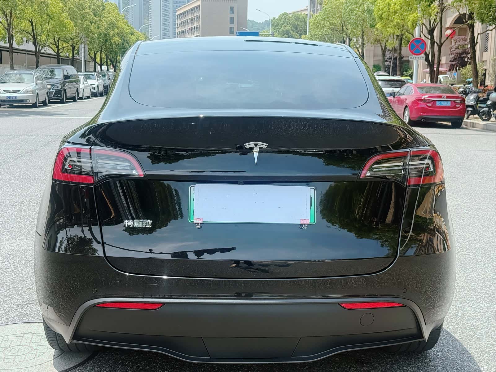Tesla Model Y, 2022 6
