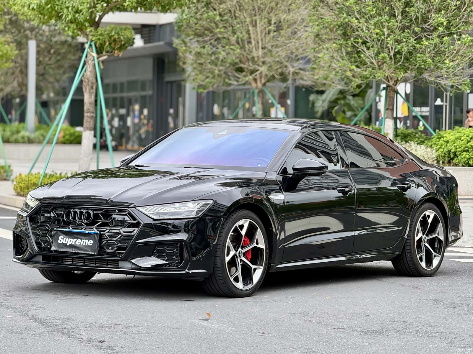 Audi A7L, 2024 1