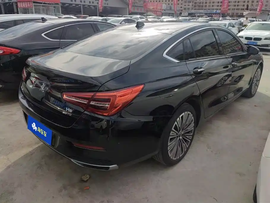 Hongqi H5