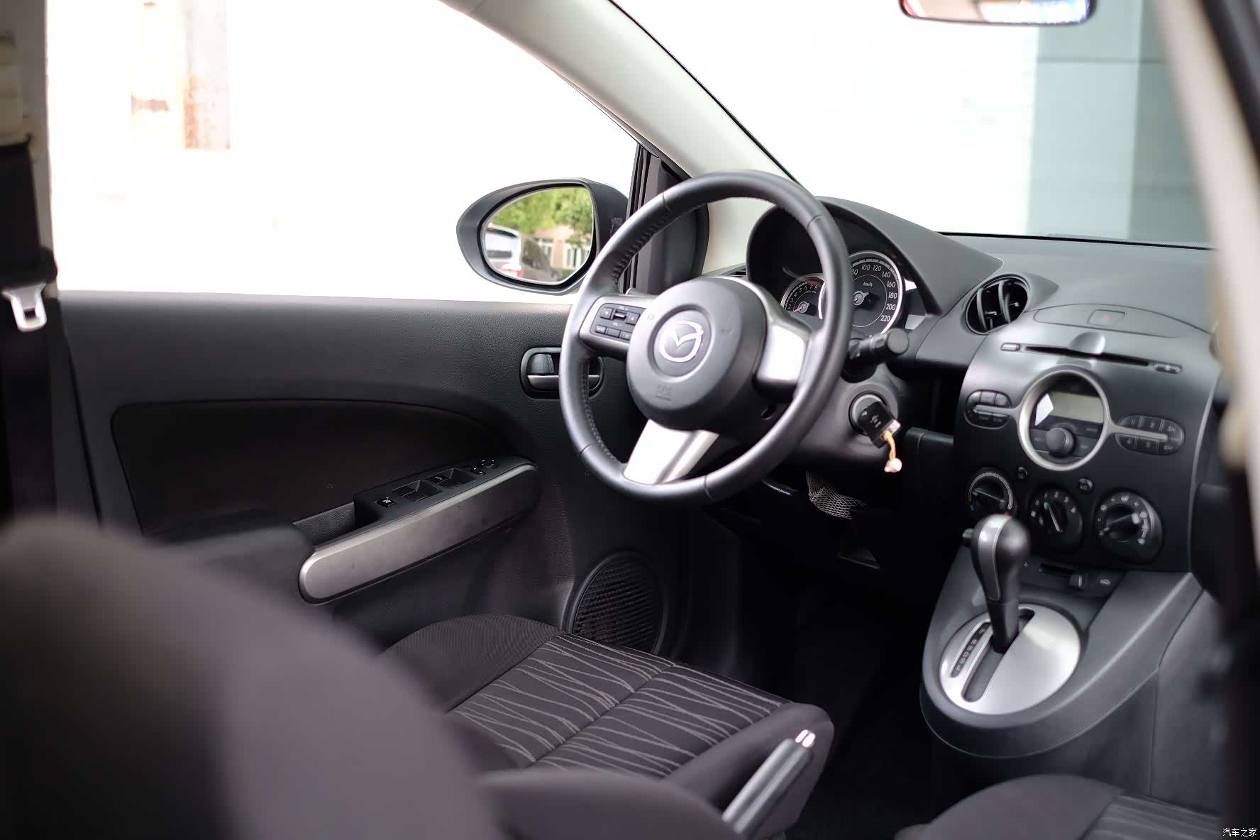 Mazda 2, 2011 42