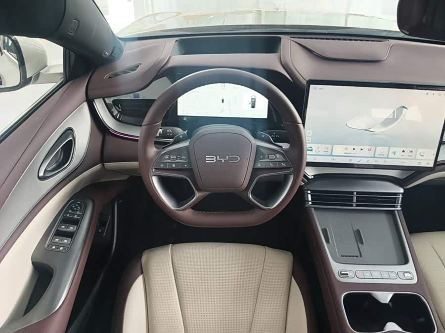 BYD Seal 07 DM-i 2025, фото 11