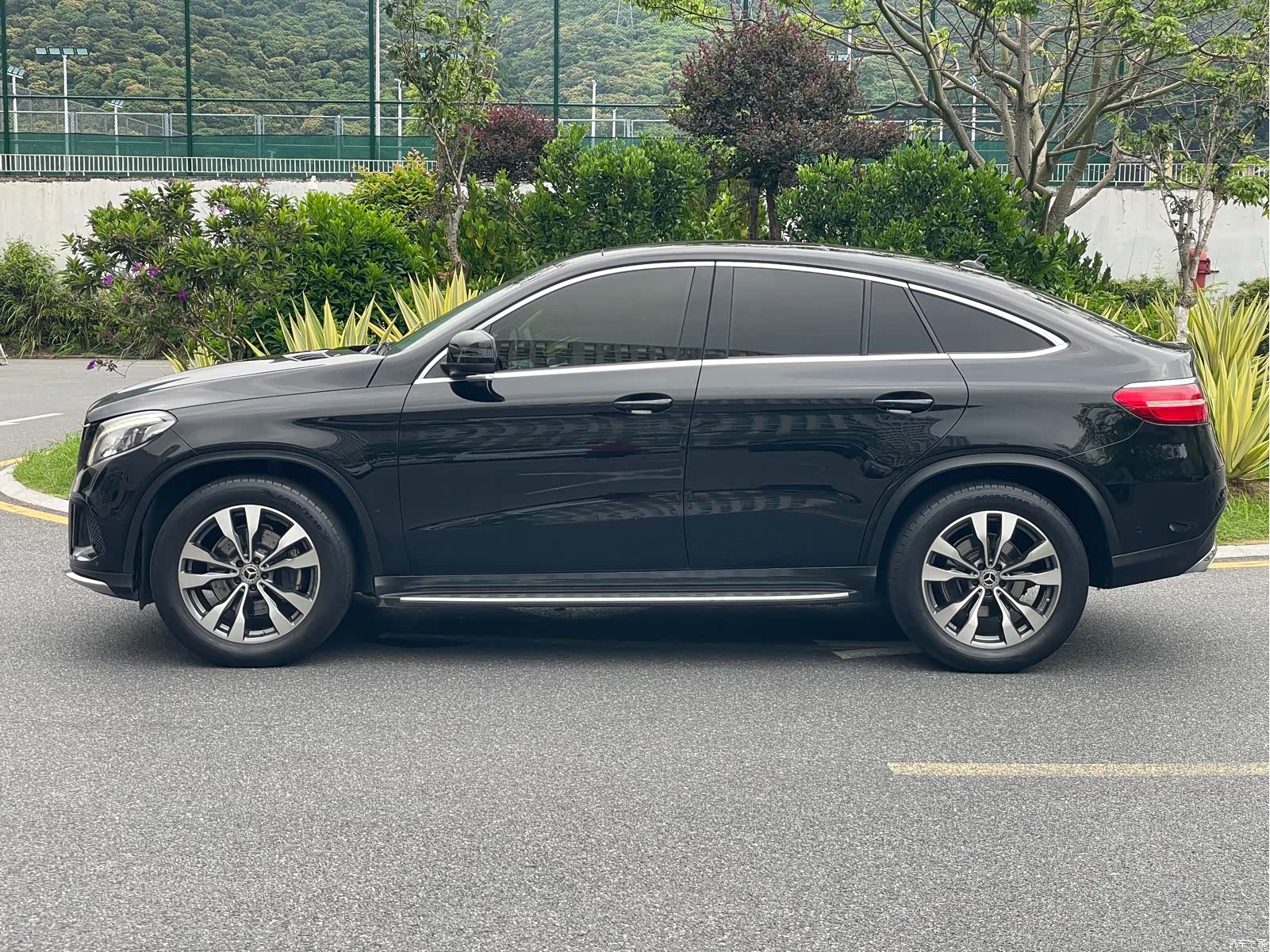 Mercedes-Benz GLE, 2017 3