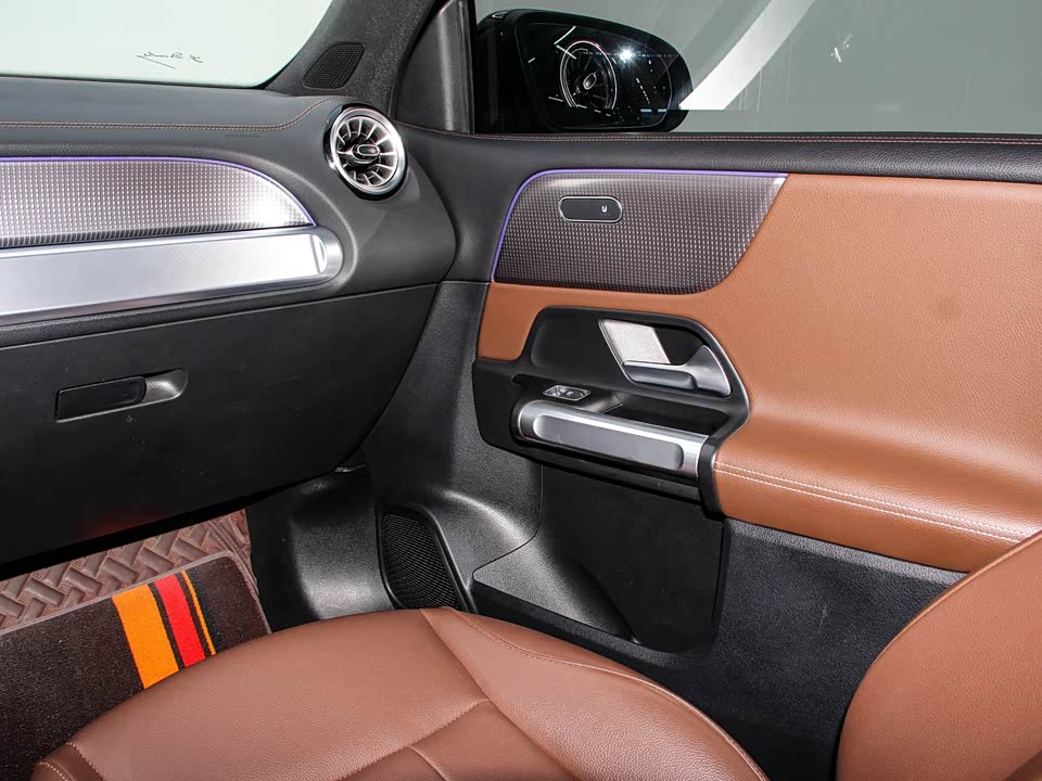 Mercedes-Benz GLB Mercedes-Benz GLB