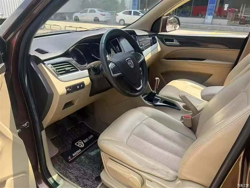 Wuling 730, 2018 4