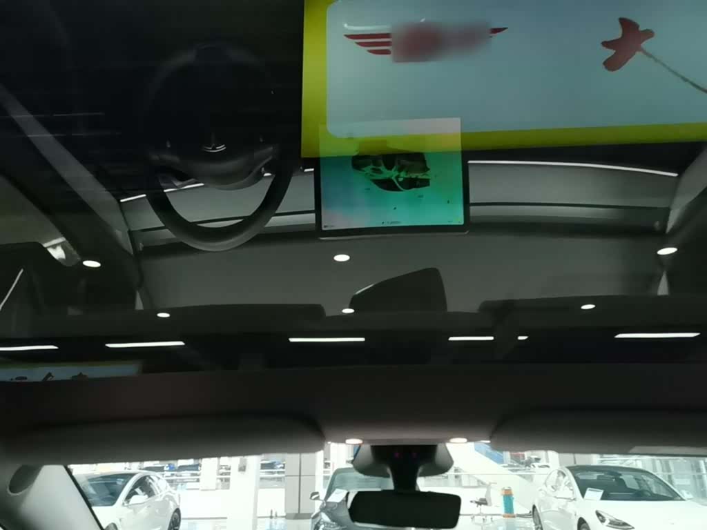 Tesla Model Y, 2024 18