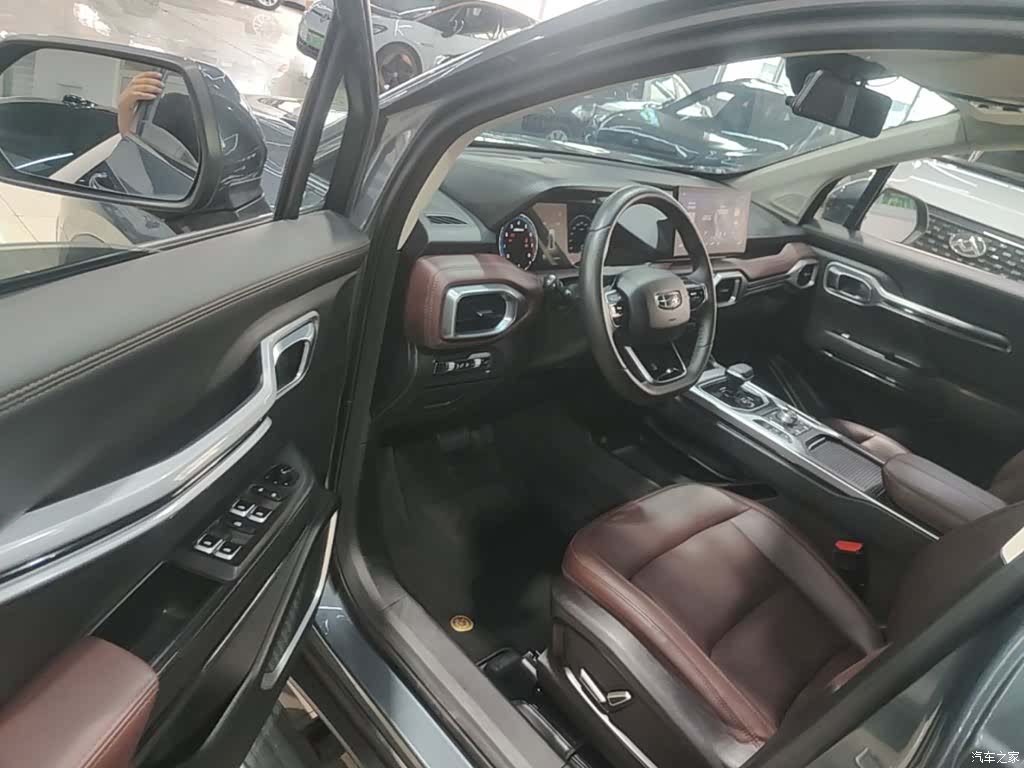 Geely Haoyue, 2022 16