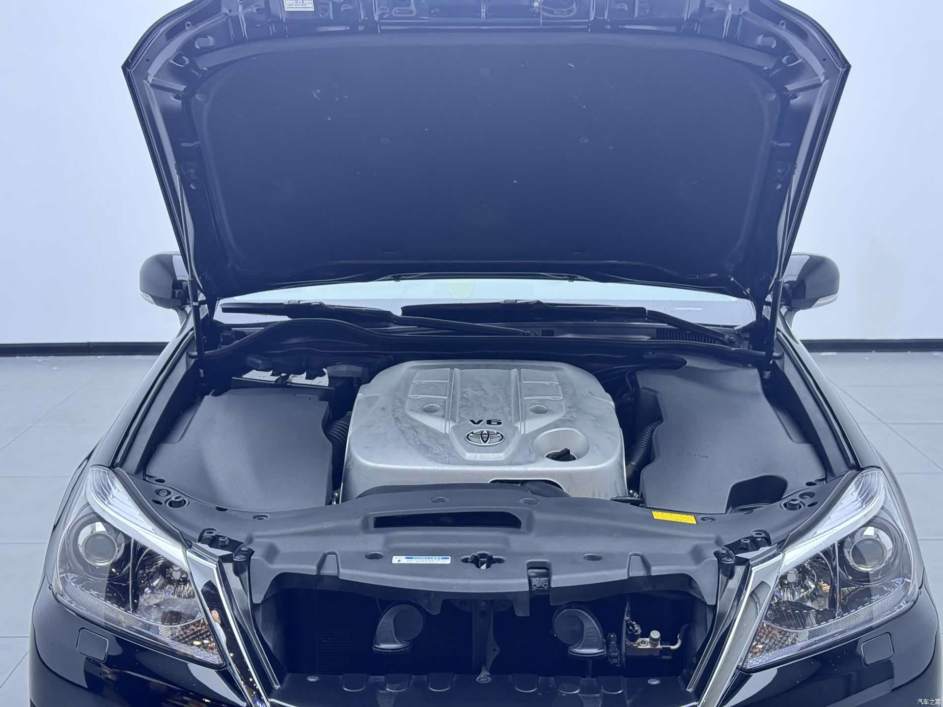 Toyota Crown, 2012 9