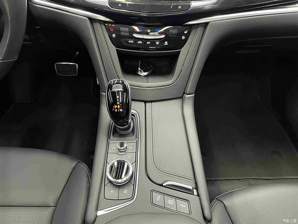 Cadillac XT6, 2024 13