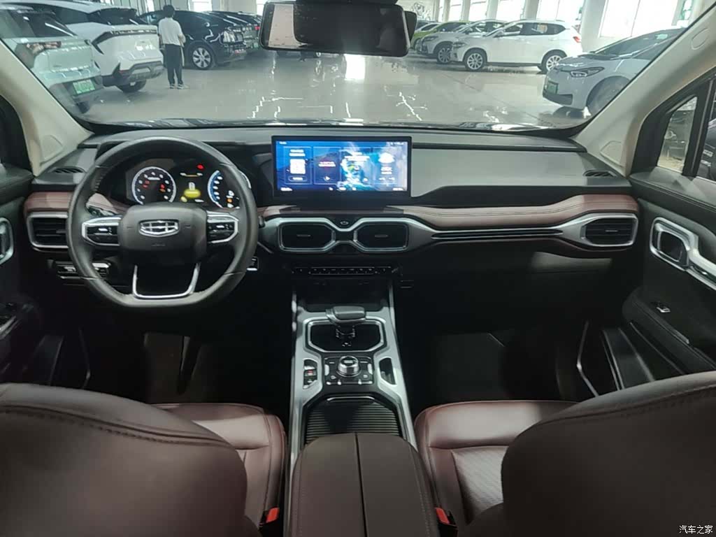 Geely Haoyue, 2022 10