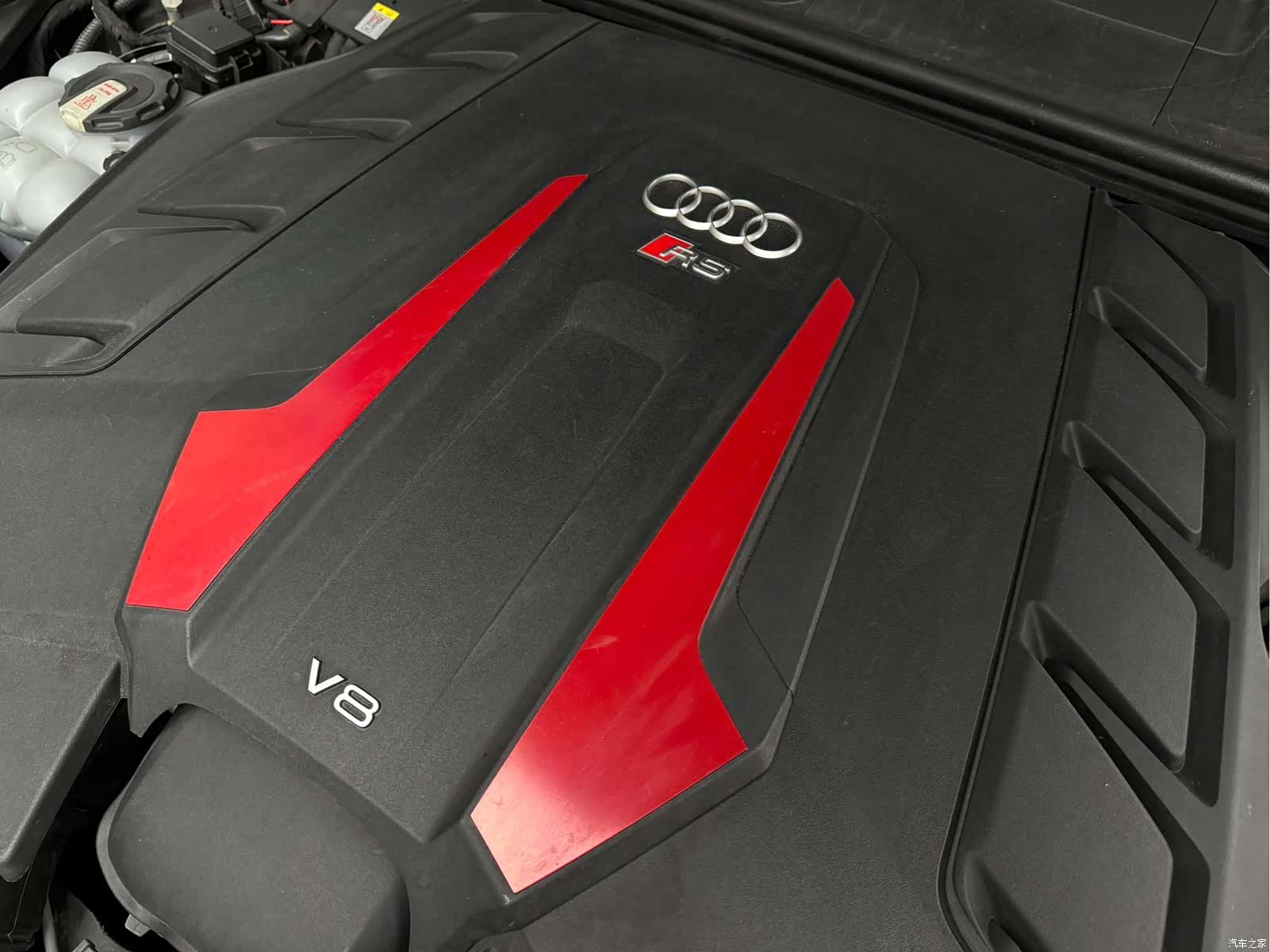 Audi Q8, 2021 6